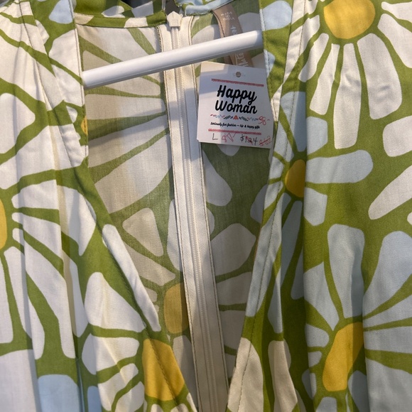 Adorable unique vintage style dress with pockets! - Picture 2 of 3